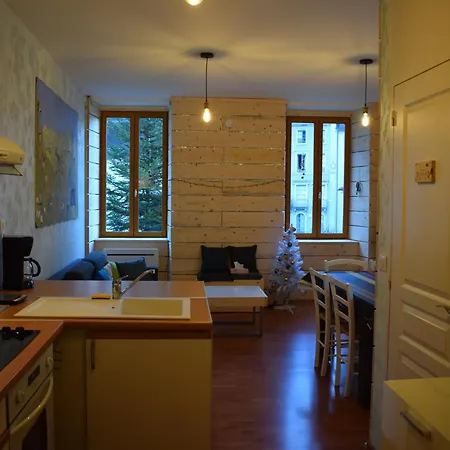 Διαμέρισμα Appartement Montagne T3 Calme Familial *